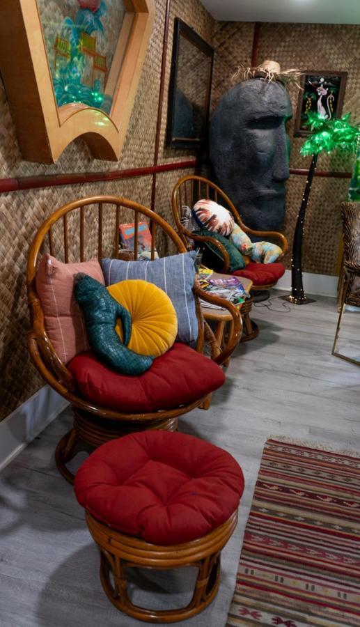 Tropical Tiki Hut Villa Louisville Bagian luar foto